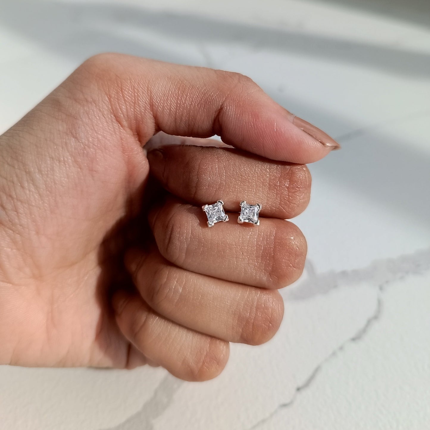 Solitaire Square Stud