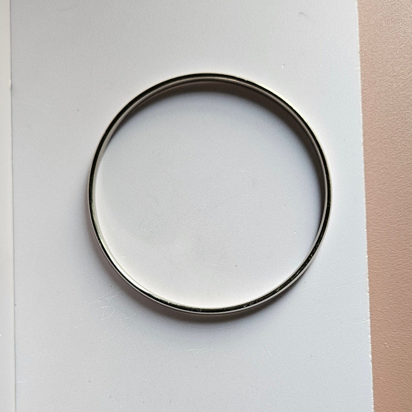 Sleek Plain Silver Bracelet (Kaapu)