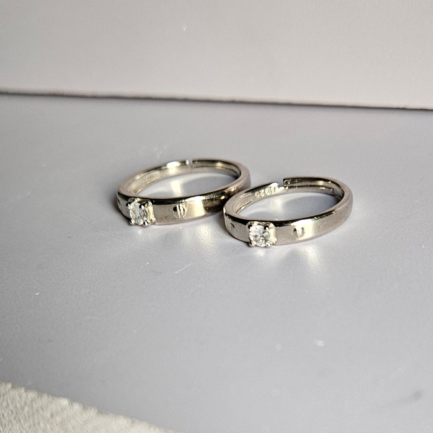 Howard Solitaire adjustable Silver Couple Ring