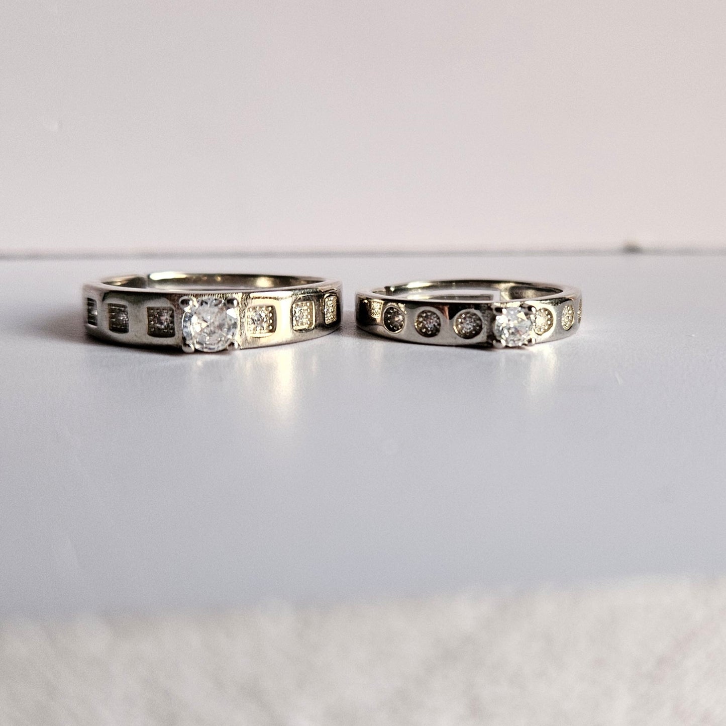 Drake Solitaire adjustable Silver Couple Ring