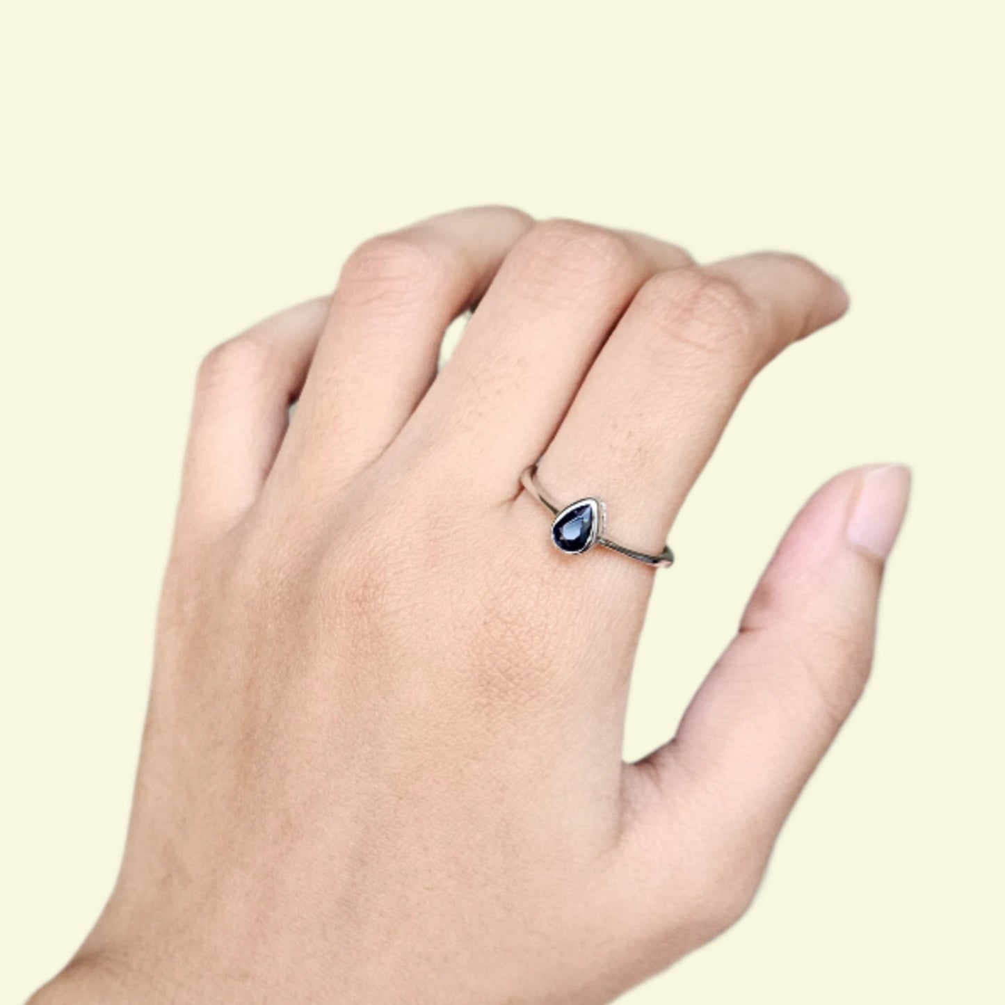 Raindrop Solitaire Silver Ring