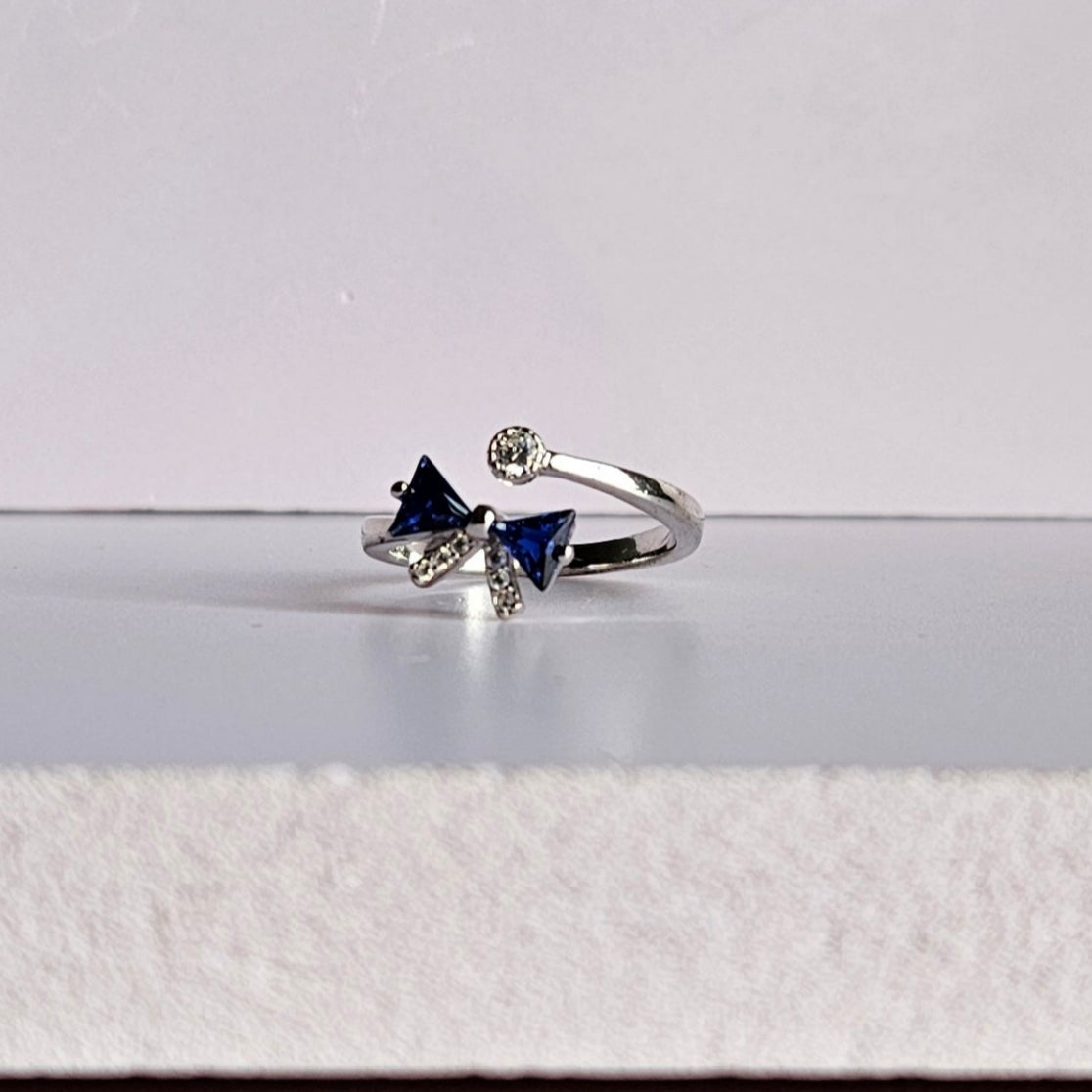 Sparkly Bow Silver Ring