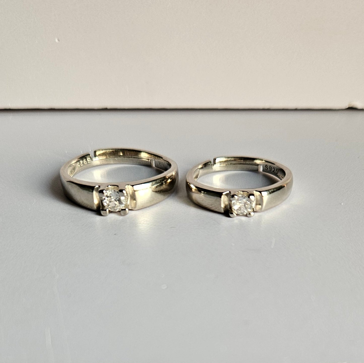 Annie Solitaire adjustable Silver Couple Ring