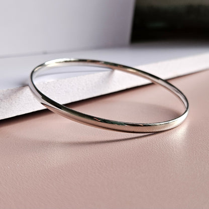 Sleek Plain Silver Bracelet (Kaapu)